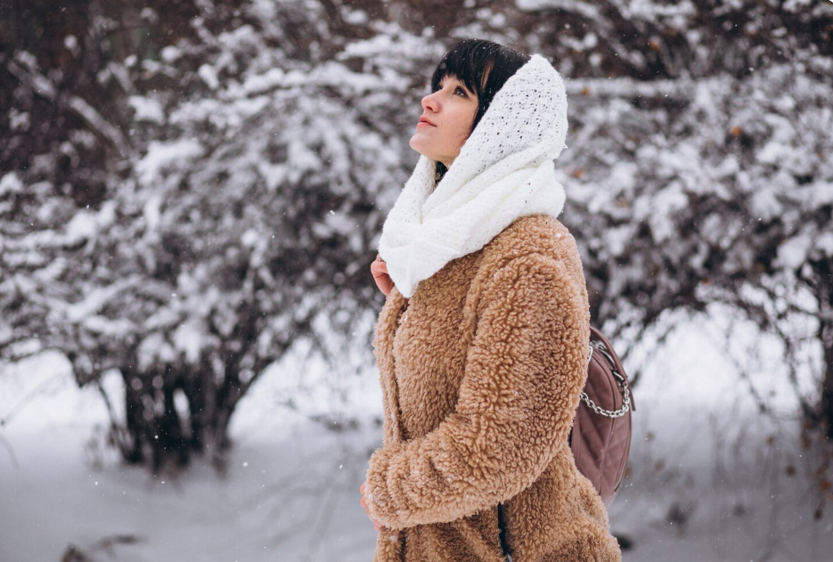 Winter Woman Clothes: Stylish and Comfortable Ideas for Cold Weather